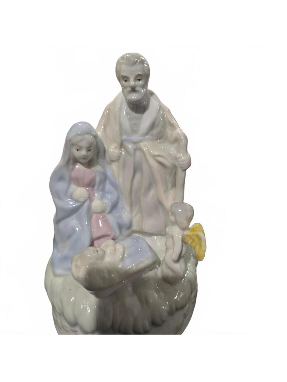 Music box Nativity scene approx 7 inches